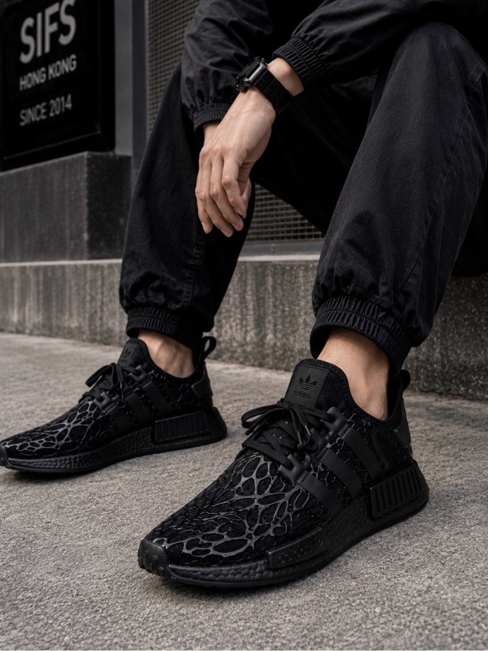 ✨Host pick✨Adidas limited NMD R1 Star Wars X Nanzuka X Black Sneakers